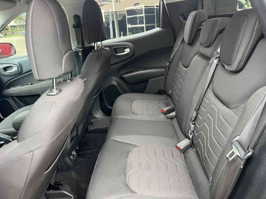 fiat toro 1.3 turbo 270 flex freedom at6 4p automatico 202528