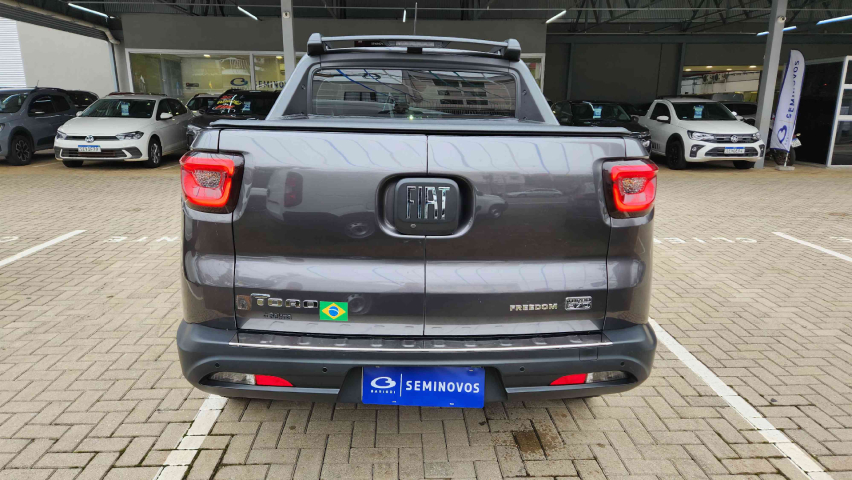 fiat toro 1.3 turbo 270 flex freedom at6 4p automatico 20255