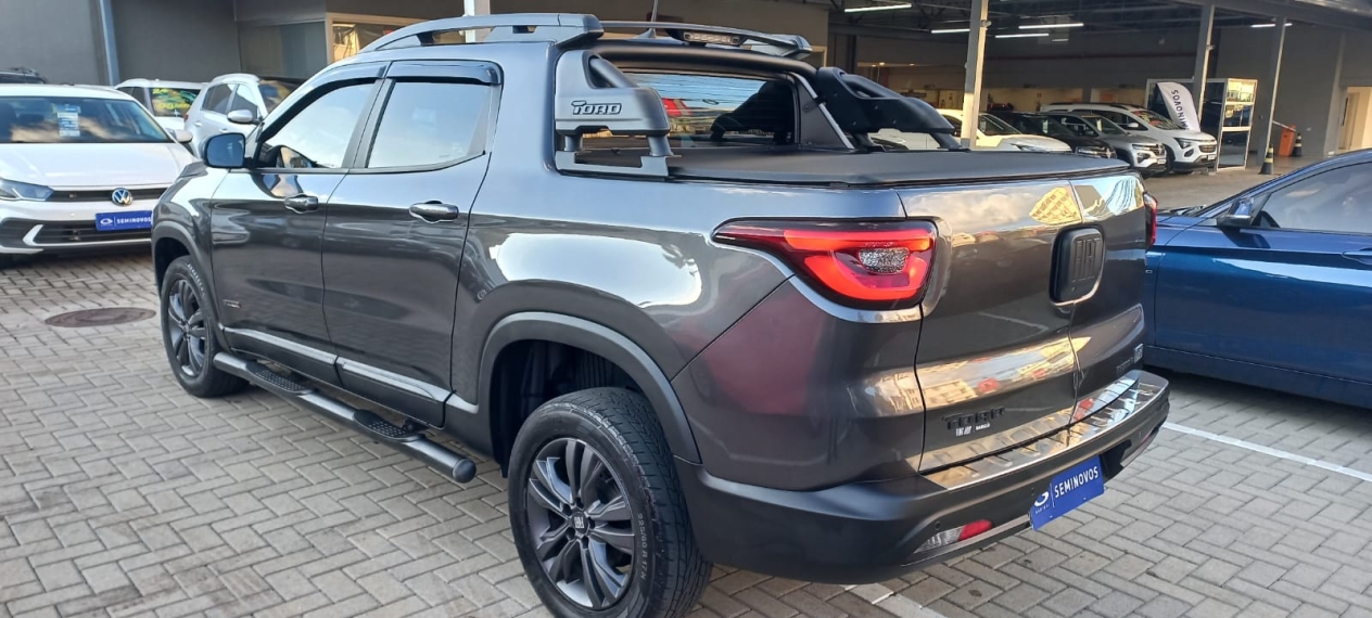 fiat toro 1.3 turbo 270 flex freedom at6 4p semiautomatico 20237