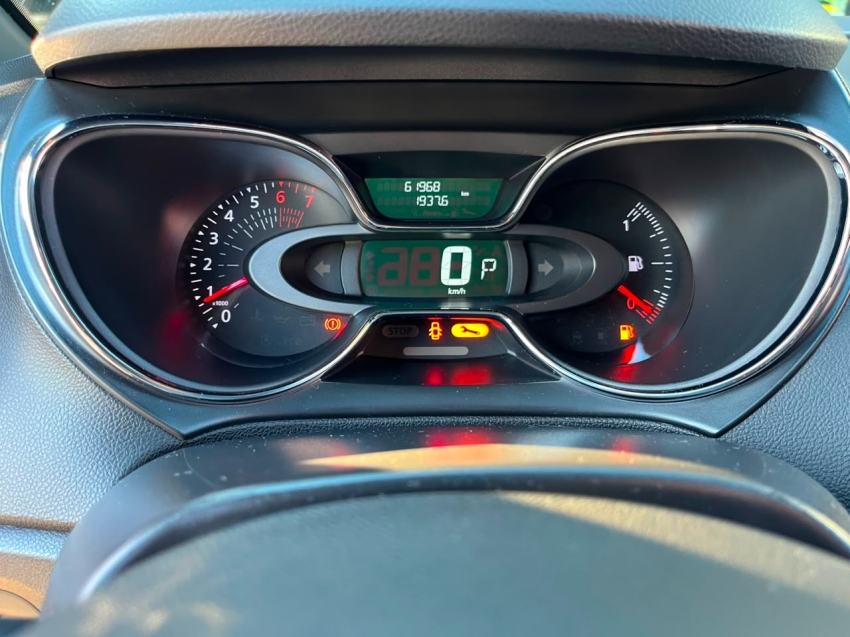 renault captur 1.6 16v sce flex bose x-tronic 5p automatico 202111