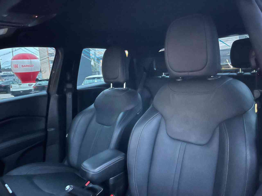 fiat toro 1.3 turbo 270 flex volcano at6 4p automatico 202413