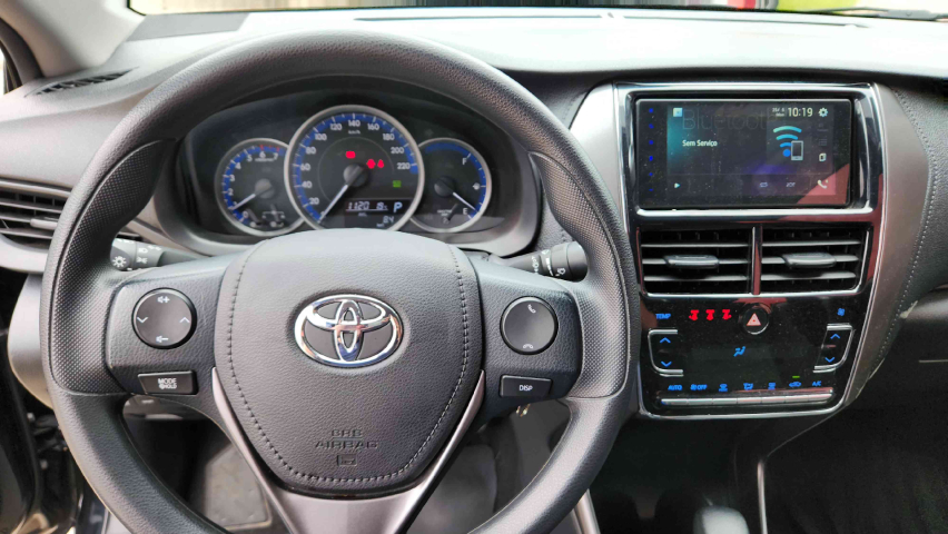 toyota yaris 1.5 16v flex sedan xl multidrive 5p automatico 202513
