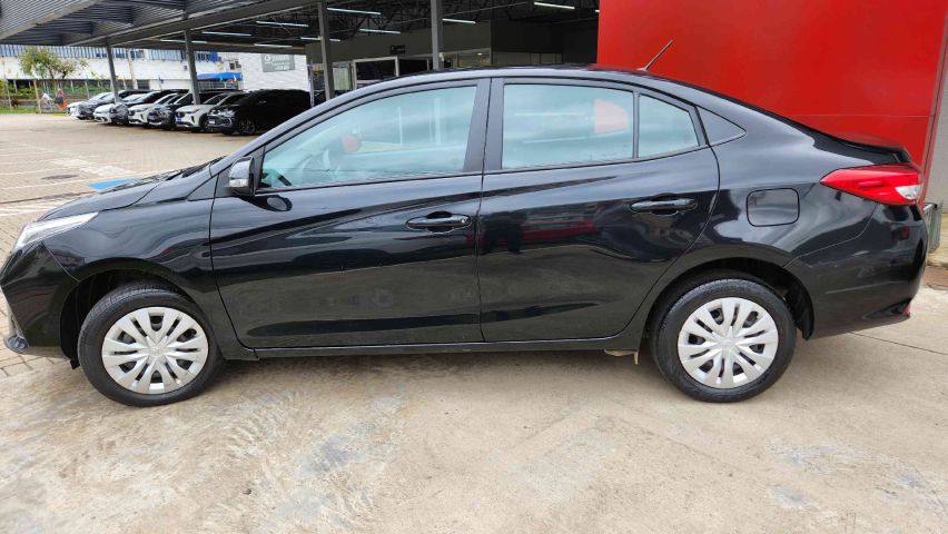 toyota yaris 1.5 16v flex sedan xl multidrive 5p automatico 20256