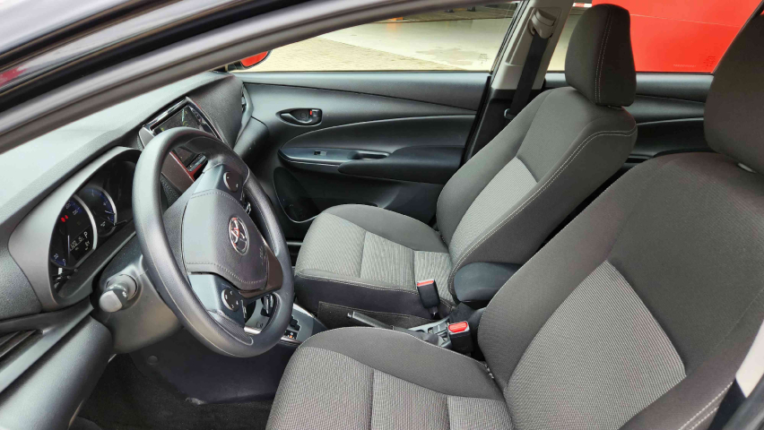 toyota yaris 1.5 16v flex sedan xl multidrive 5p automatico 202511