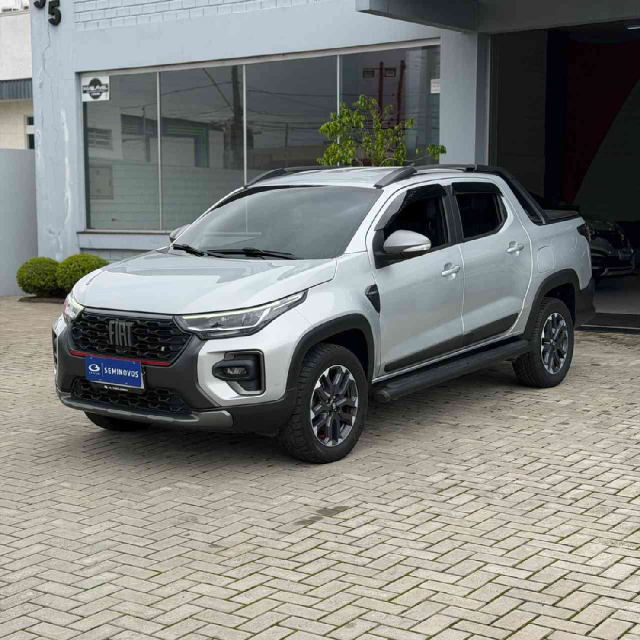 fiat strada 1.0 turbo 200 flex ultra cd cvt 5p automatico 2025