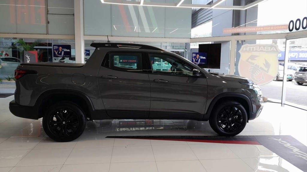 fiat toro volcano turbo flex 185hp 1.3 4p automatico 2023 fiat toro volcano turbo flex 185hp 1.3 4p automatico 2023