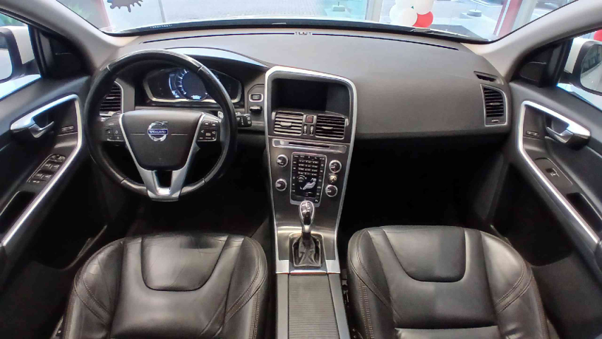 volvo xc60 2.0 t5 dynamic fwd turbo gasolina 4p automatico 2015