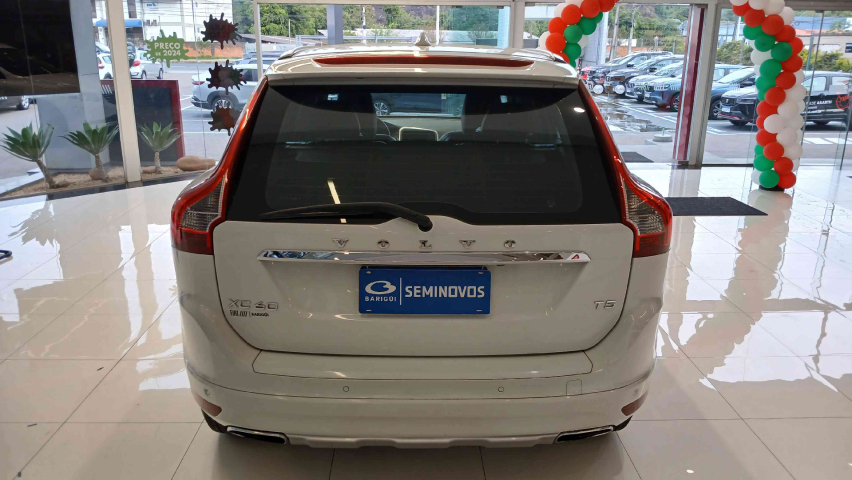 volvo xc60 2.0 t5 dynamic fwd turbo gasolina 4p automatico 2015