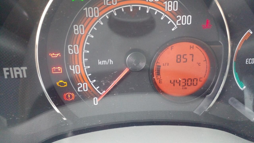 fiat uno 1.0 evo vivace 8v flex 4p manual 2013