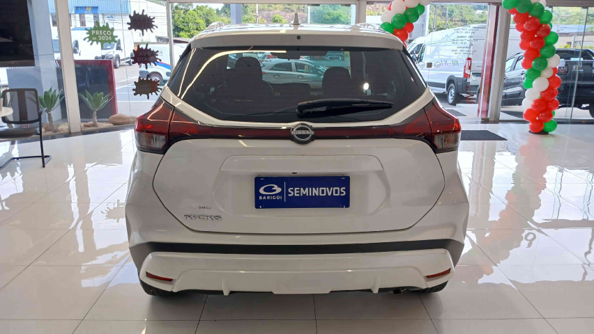 nissan kicks 1.6 16v flexstart sense xtronic 2024