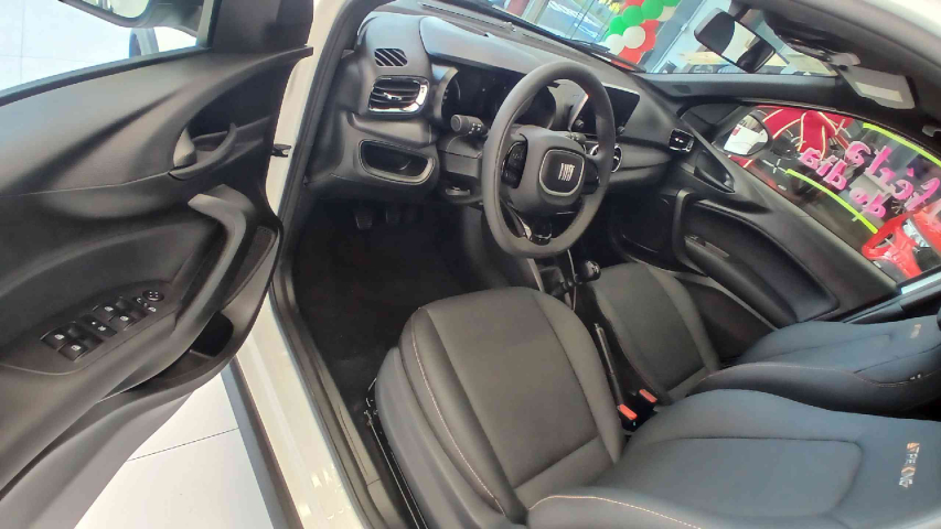 fiat argo 1.3 firefly flex trekking cvt 4p automatico 2025