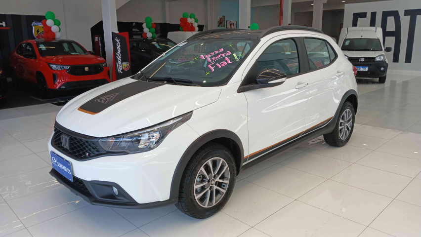 fiat argo 1.3 firefly flex trekking cvt 4p automatico 2025