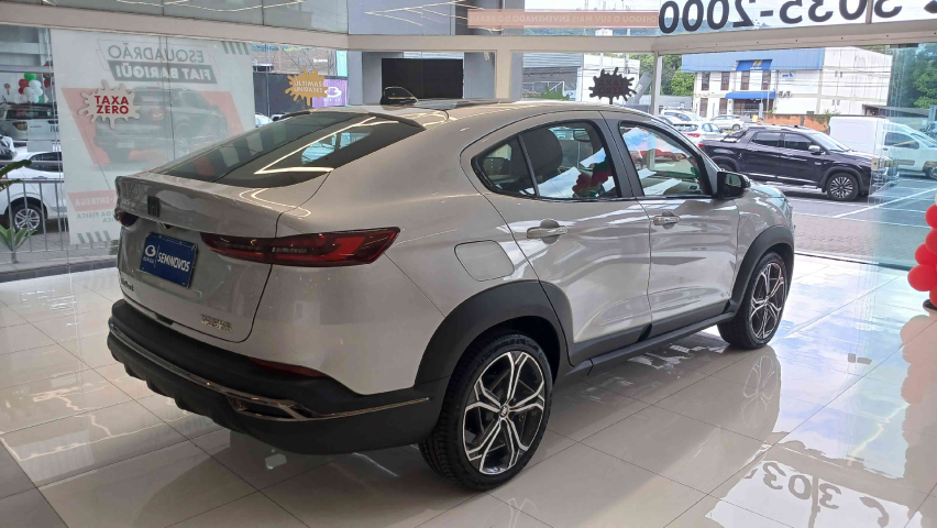 fiat fastback 1.0 turbo 200 flex impetus cvt 4p automatico 2025