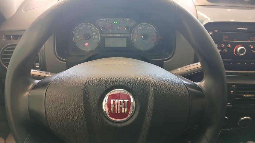 fiat strada 1.8 mpi adventure cd 16v flex 2p automatizado automatico 2013