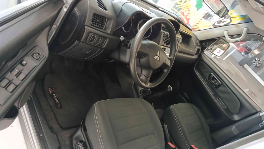 mitsubishi pajero tr4 2.0 4x2 16v 140cv flex 4p manual 2013