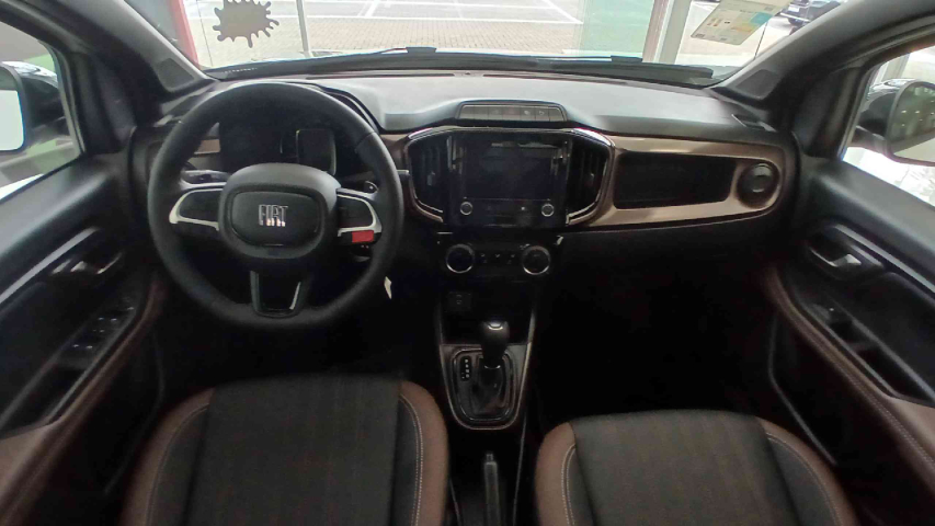 fiat strada 1.0 turbo 200 flex ranch cd cvt 4p automatico 2026