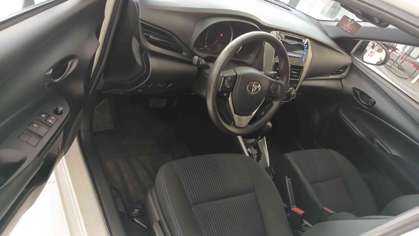 toyota yaris 1.3 16v flex xl multidrive 4p automatico 2020