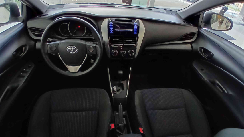 toyota yaris 1.3 16v flex xl multidrive 4p automatico 2020