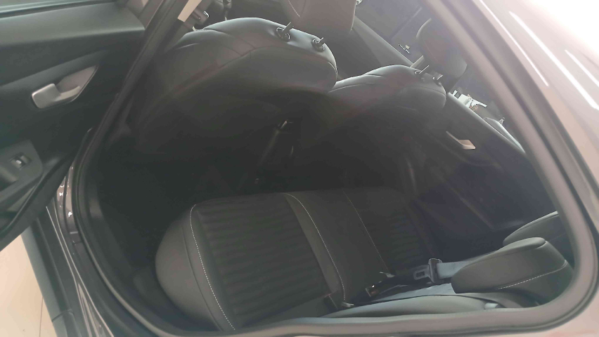 fiat fastback 1.0 turbo 200 hybrid audace cvt hibrido 4p automatico 2025