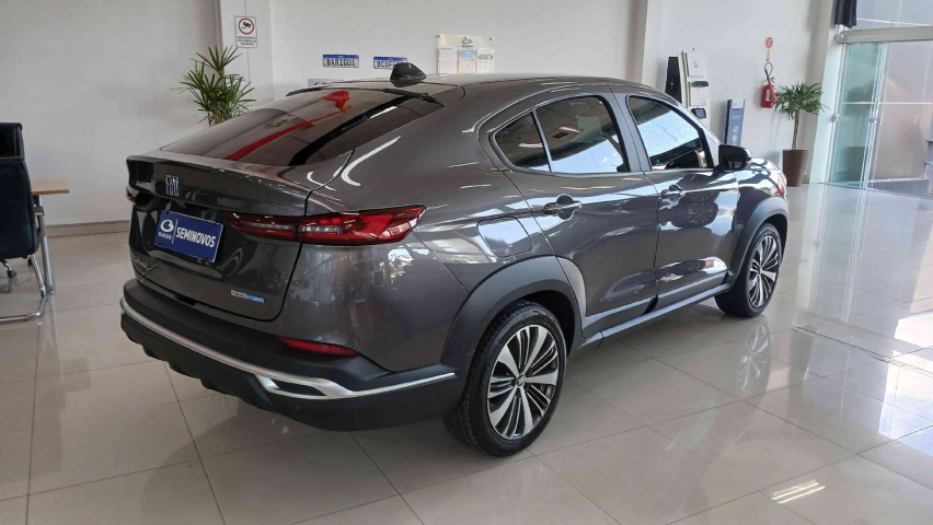 fiat fastback 1.0 turbo 200 hybrid audace cvt hibrido 4p automatico 2025