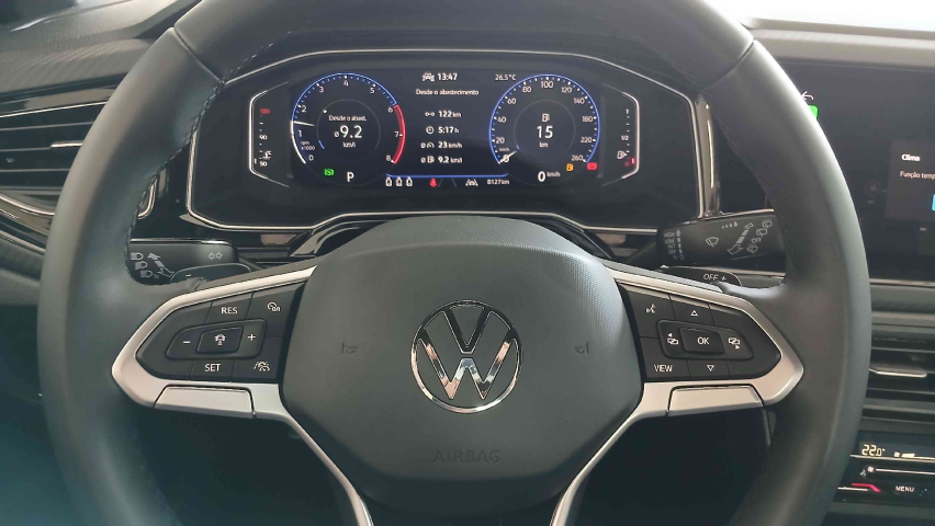 volkswagen nivus 1.0 200 tsi total flex highline automatico 4p 2025