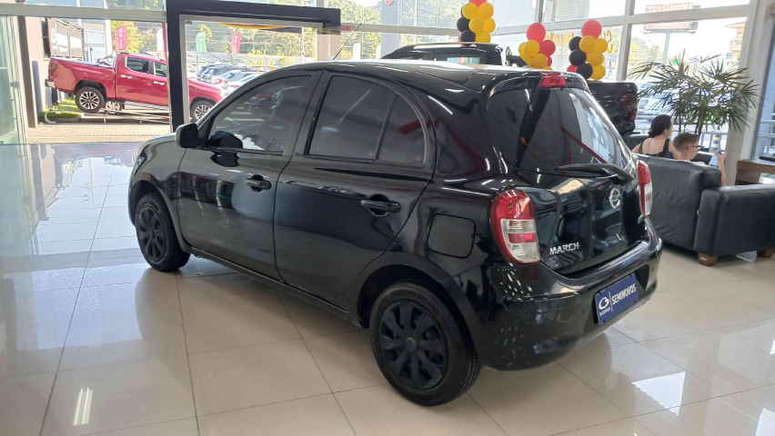 nissan march 1.6 s 16v flex 4p manual 2014