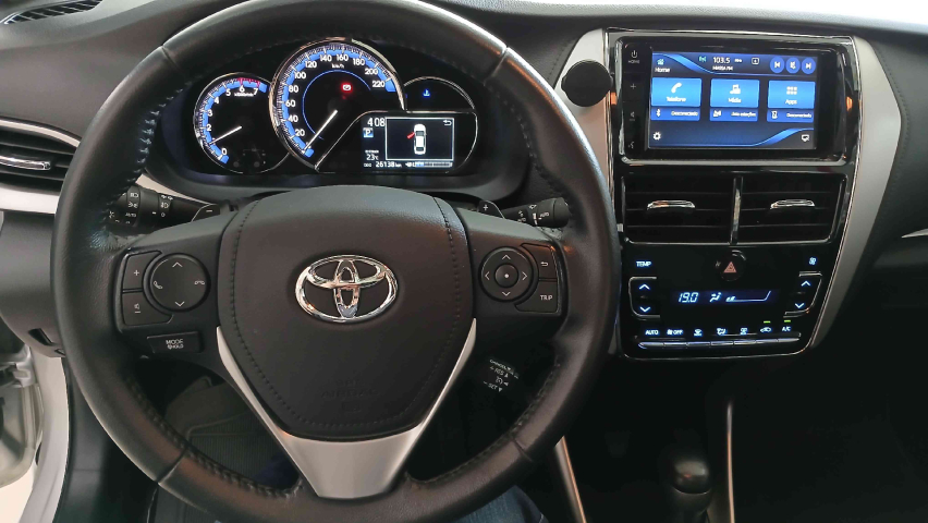 toyota yaris 1.5 16v flex sedan xls connect multidrive 4p automatico 2022