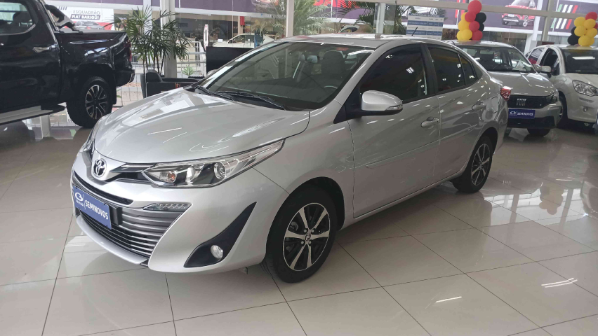 toyota yaris 1.5 16v flex sedan xls connect multidrive 4p automatico 2022