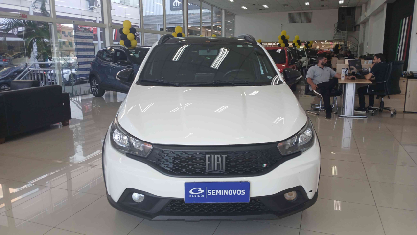 fiat argo 1.3 firefly flex trekking cvt 4p automatico 2025