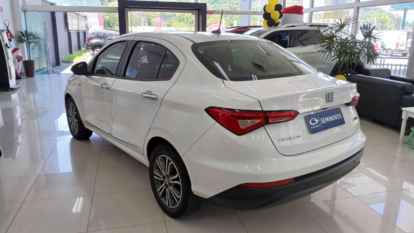 fiat cronos 1.8 e.torq flex precision at6 4p automatico 20205