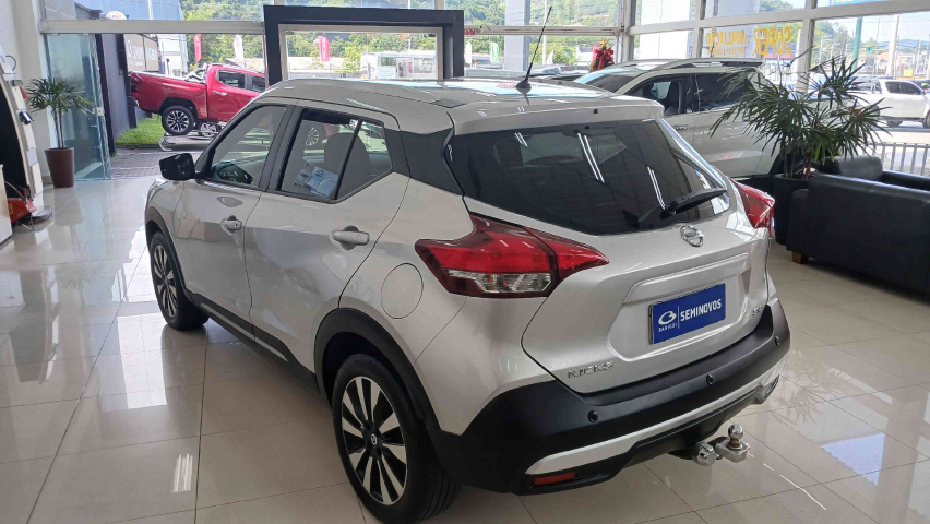 nissan kicks 1.6 16v flexstart sv 4p xtronic flex automatico 20215