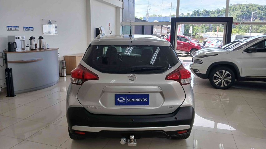 nissan kicks 1.6 16v flexstart sv 4p xtronic flex automatico 20213