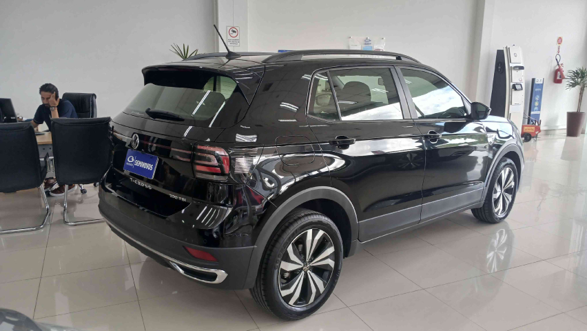 volkswagen t-cross 1.0 200 tsi total flex comfortline automatico 4p 20244