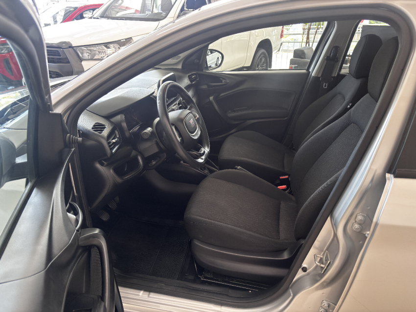 fiat cronos 1.3 firefly flex drive manual 4p 202411