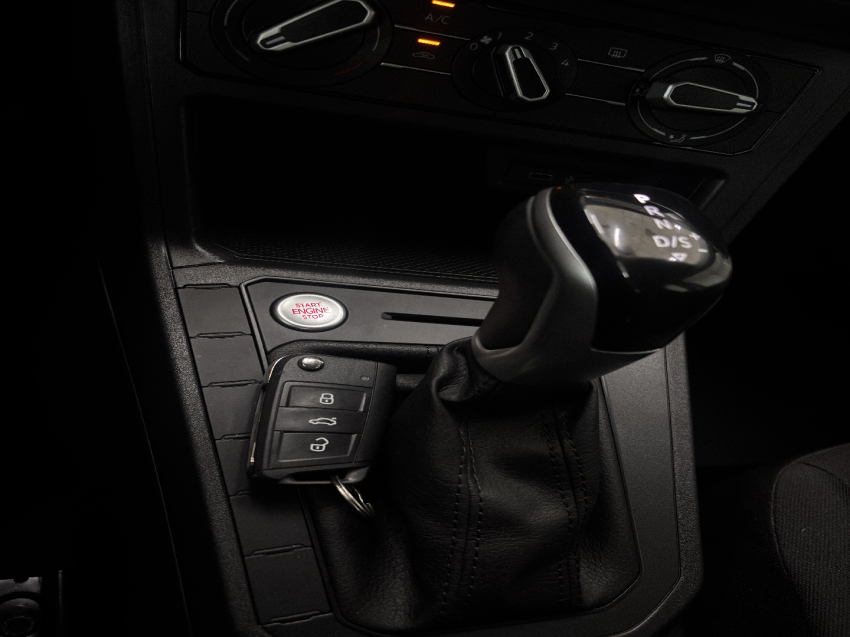 volkswagen polo 1.0 flex automatico 202514