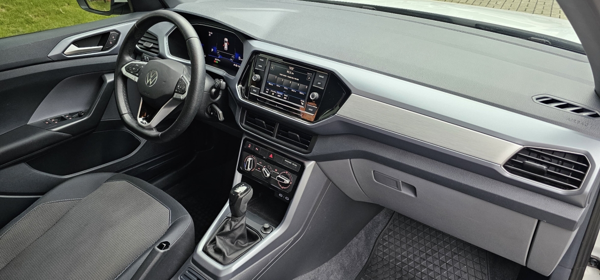 volkswagen t-cross 1.0 200 tsi total flex comfortline automatico 4p 202311