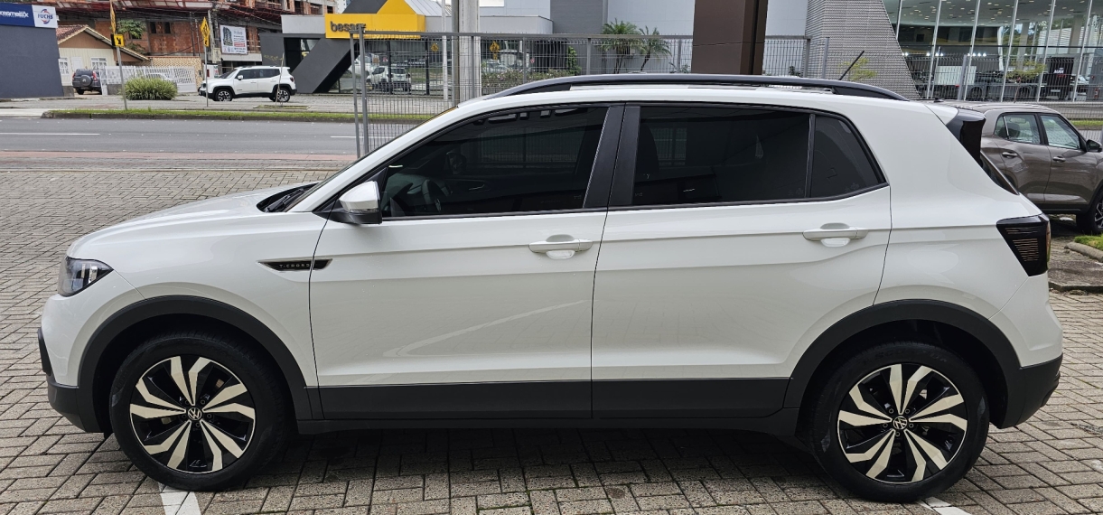 volkswagen t-cross 1.0 200 tsi total flex comfortline automatico 4p 20237