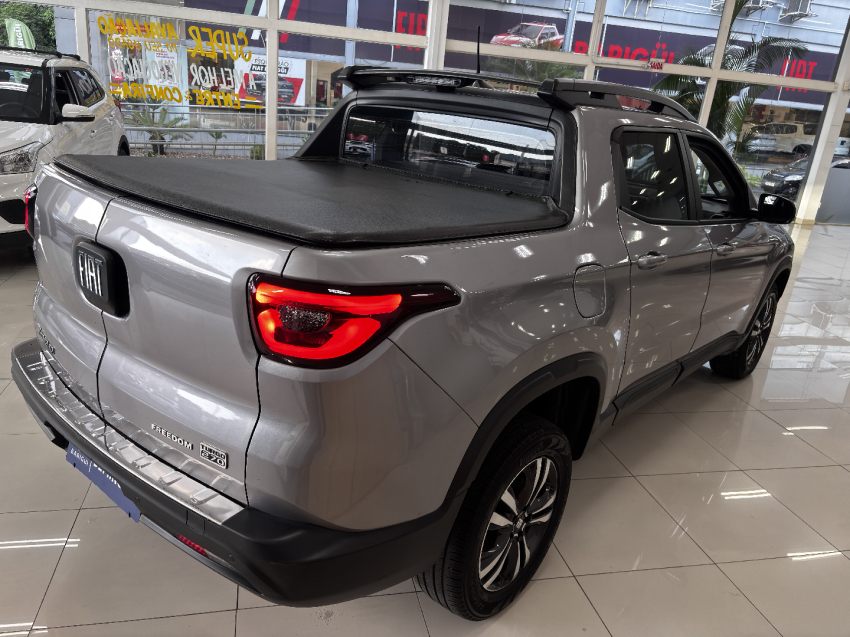 fiat toro 1.3 turbo 270 flex freedom at6 4p automatico 20243