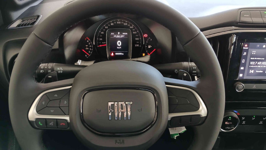 fiat strada 1.3 firefly flex volcano cd cvt 4p automatico 202613