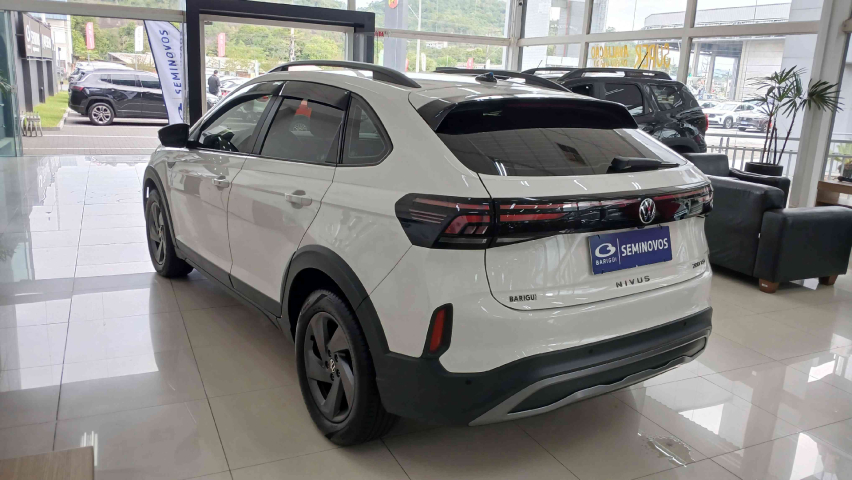 volkswagen nivus 1.0 200 tsi total flex comfortline automatico 5p 20266