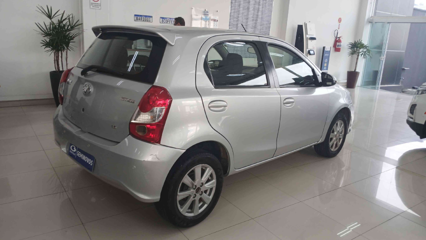 toyota etios 1.5 x plus 16v flex 4p manual 20195