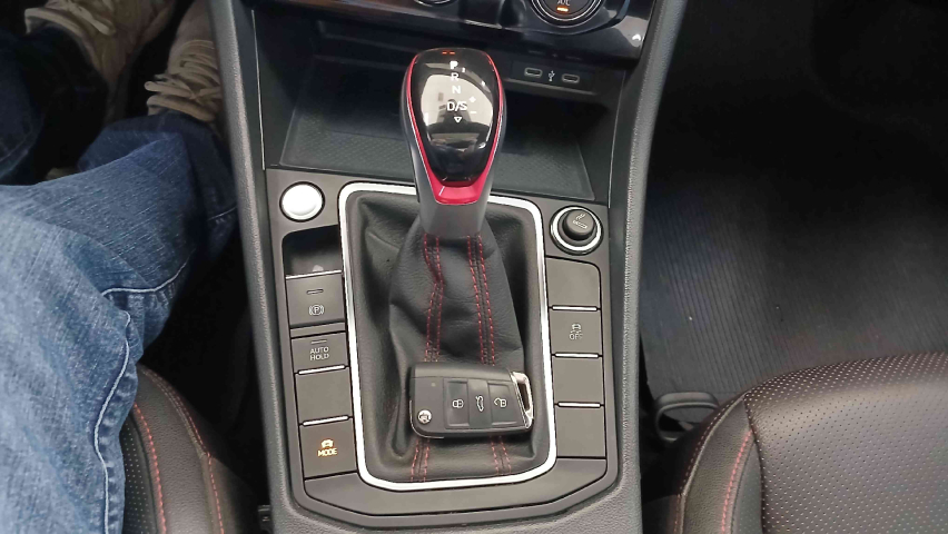 volkswagen jetta 2.0 350 tsi gasolina gli dsg 4p semiautomatico 202414