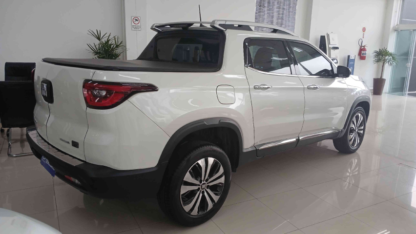 fiat toro 1.3 turbo 270 flex volcano at6 4p automatico 20255