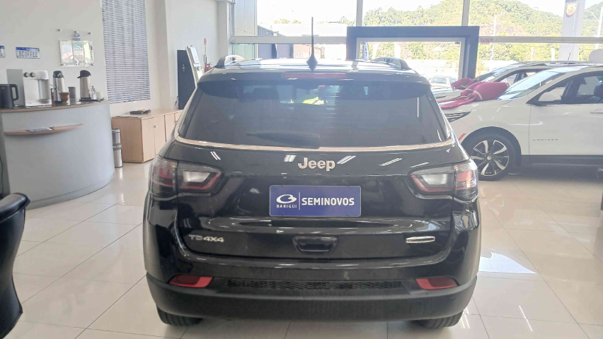 jeep compass 1.3 t270 turbo flex longitude at6 2.0 diesel 5p automatico 20243
