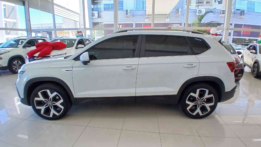 volkswagen taos 1.4 250 tsi total flex highline automatico 4p 20246