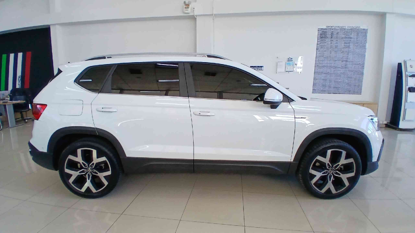 volkswagen taos 1.4 250 tsi total flex highline automatico 4p 20247