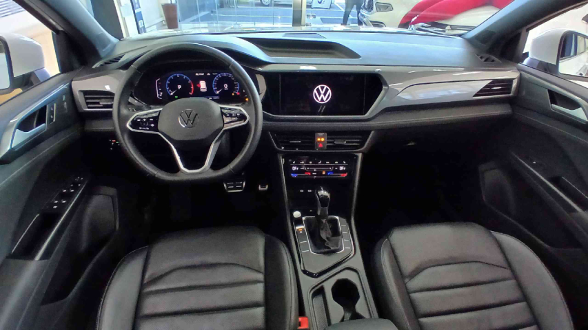 volkswagen taos 1.4 250 tsi total flex highline automatico 4p 202415