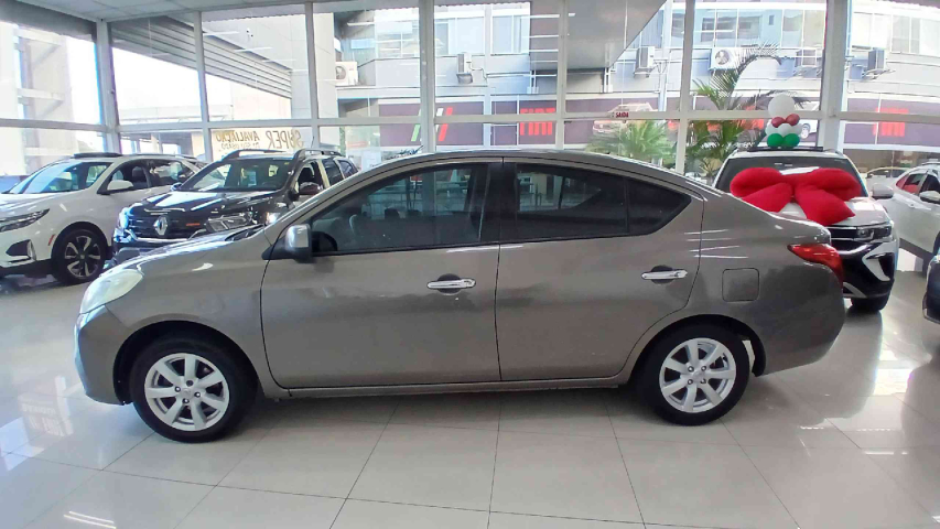 nissan versa 1.6 16v flex sl 4p manual 20147