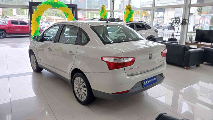 fiat grand siena 1.6 mpi essence sublime 16v flex 4p manual 20155