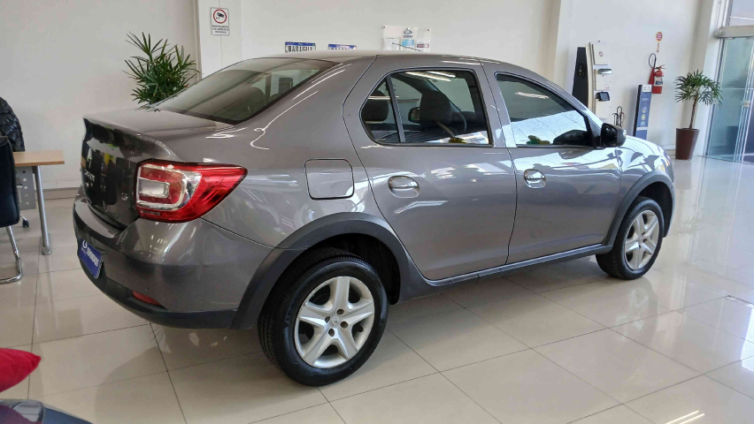 renault logan 1.6 16v sce flex zen x-tronic 4p automatico 20205